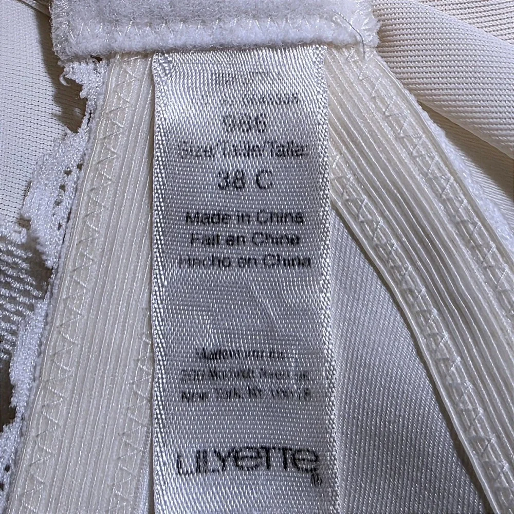 Lilyette Underwire Bra Women 38C Off White Lace Mesh Full Coverage Style 966